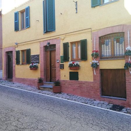 La Torre Di Morro Bed & Breakfast Camerino Eksteriør bilde